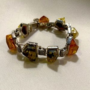 Silver rock shape style gems, green/yellow/amber bracelet